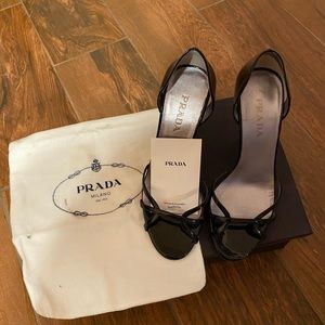 Women open toe pumps